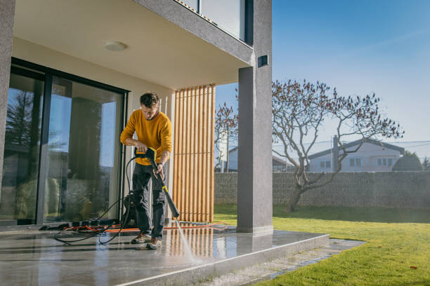 Best Pool Deck Cleaning  in Holly Springs, NC